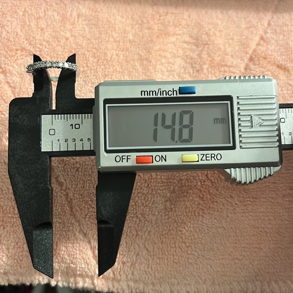 Half row rounded wedding band/ring - Picture 7 of 8